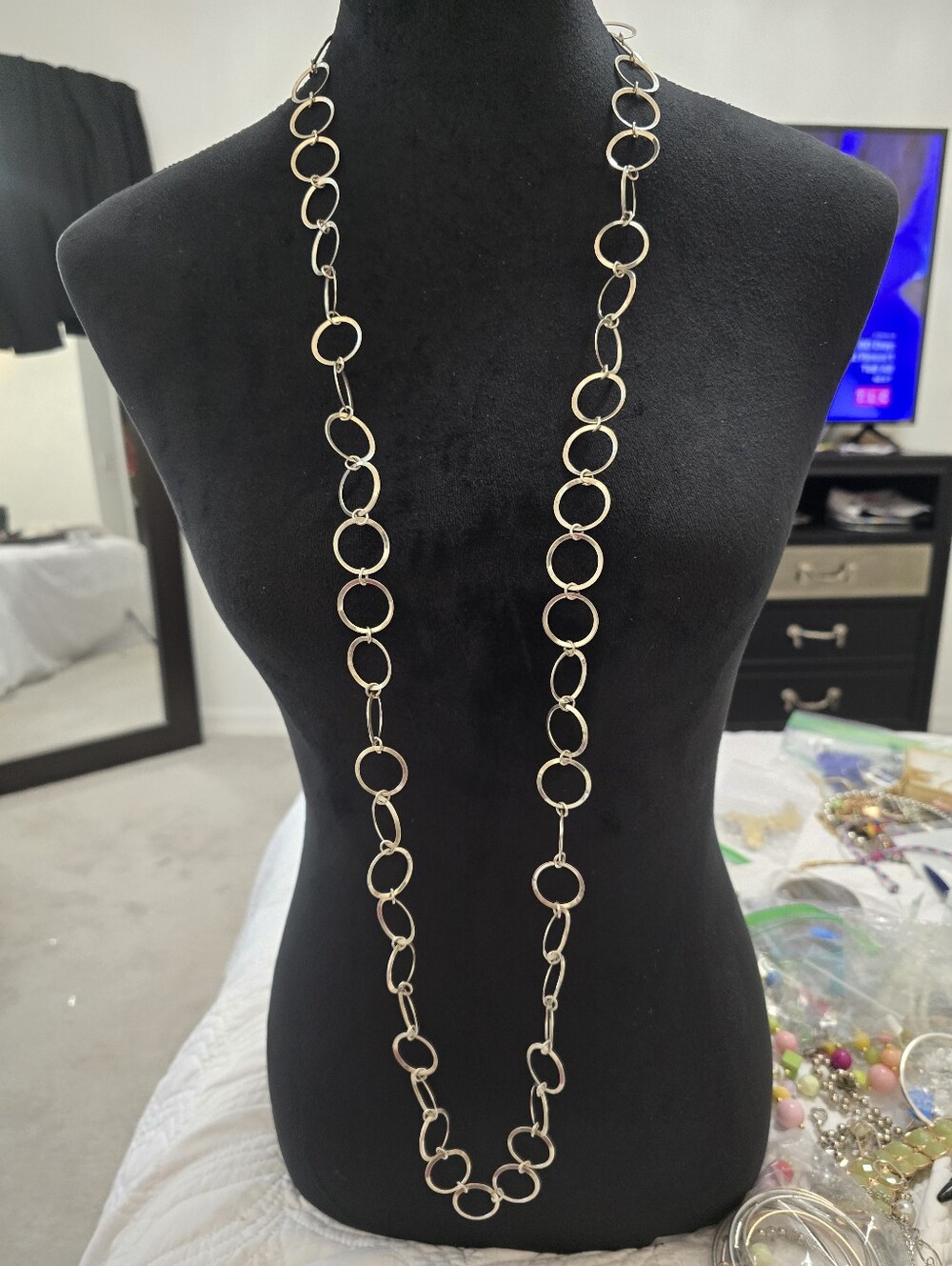Long Silver Toned pen-Circle Link Necklace for Women